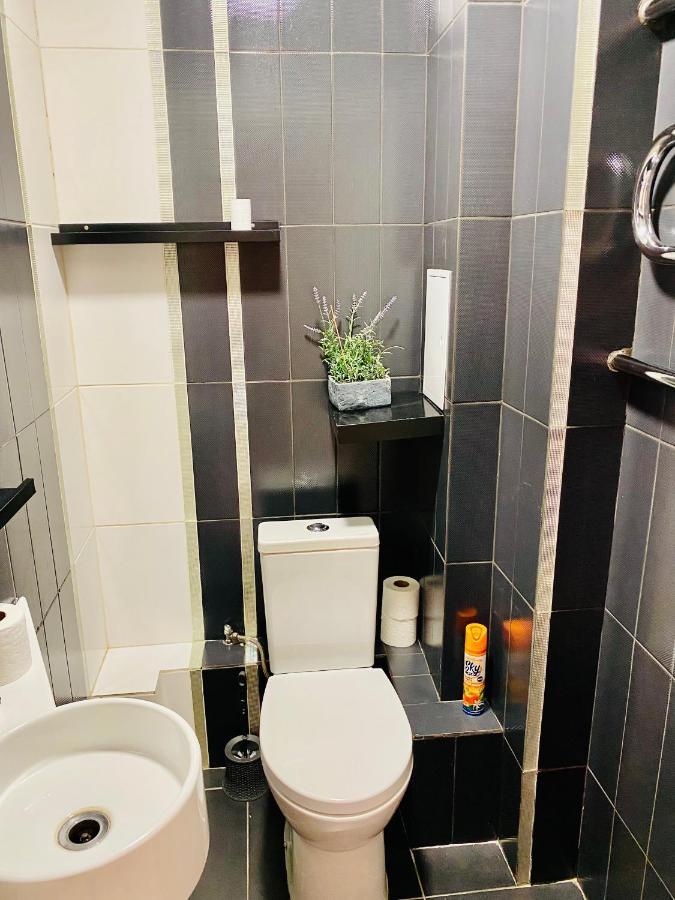Like Home Hostel Na Shevchenko, 162Б Almaty Luaran gambar